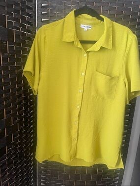 Fashion Nova Lime Green Button-Up Short Sleeve Shirt